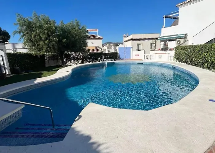 Дом отдыха Pet Ok - 10min To The - Pool - 7 Guests Нерха